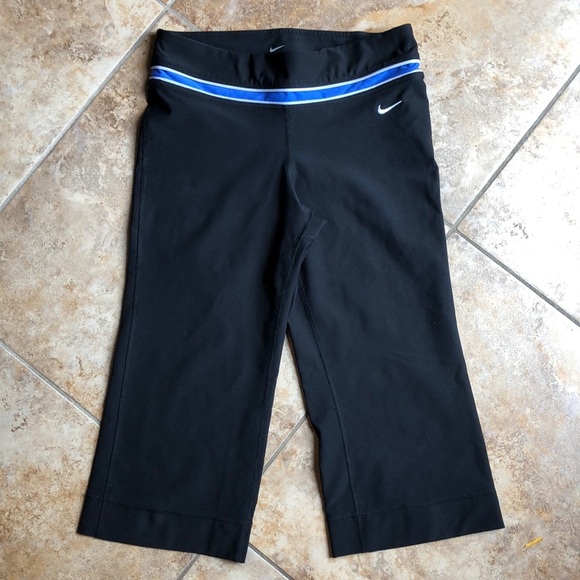 Nike Pants - Y2K Nike dryfit flare cropped leggings
